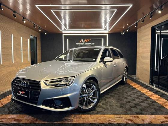 AUDI A4 2.0 TFSI GASOLINA PRESTIGE PLUS S TRONIC